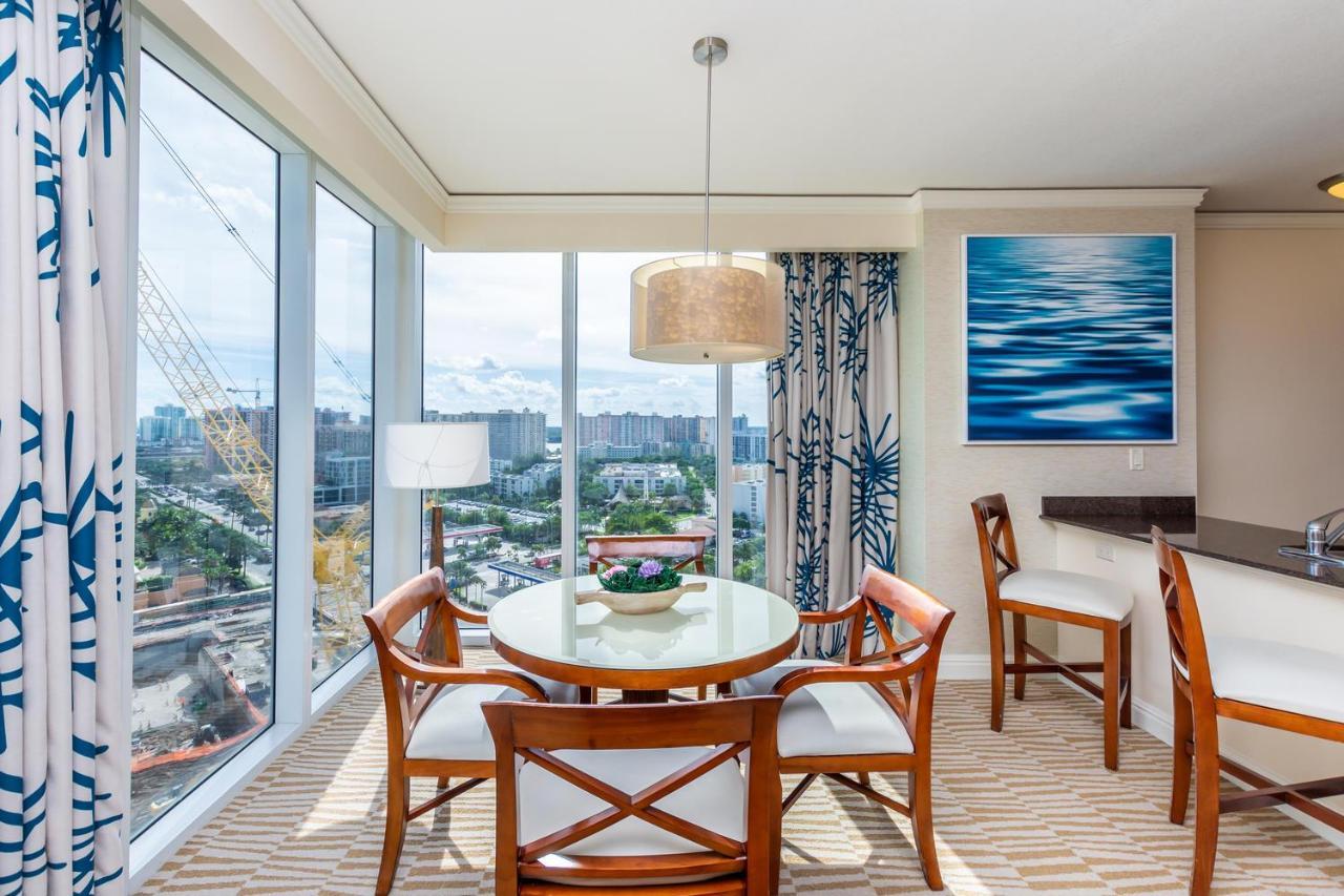 Hotel International Beach Tump Resort Ocean View 1100 Sf 1 Bed 1Bth Privately Owned Sunny Isles Miami Beach Eksteriør billede