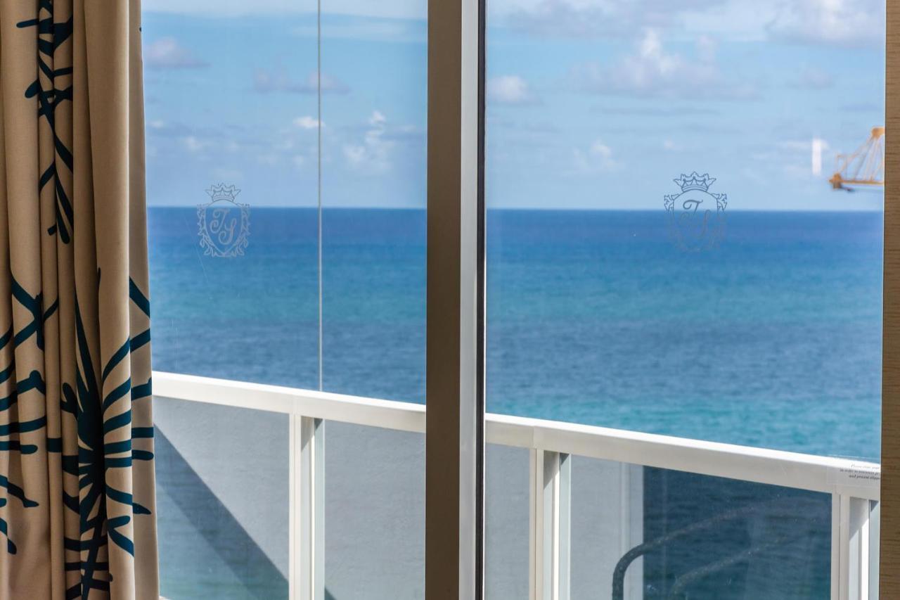 Hotel International Beach Tump Resort Ocean View 1100 Sf 1 Bed 1Bth Privately Owned Sunny Isles Miami Beach Eksteriør billede
