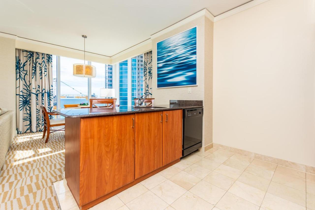 Hotel International Beach Tump Resort Ocean View 1100 Sf 1 Bed 1Bth Privately Owned Sunny Isles Miami Beach Eksteriør billede